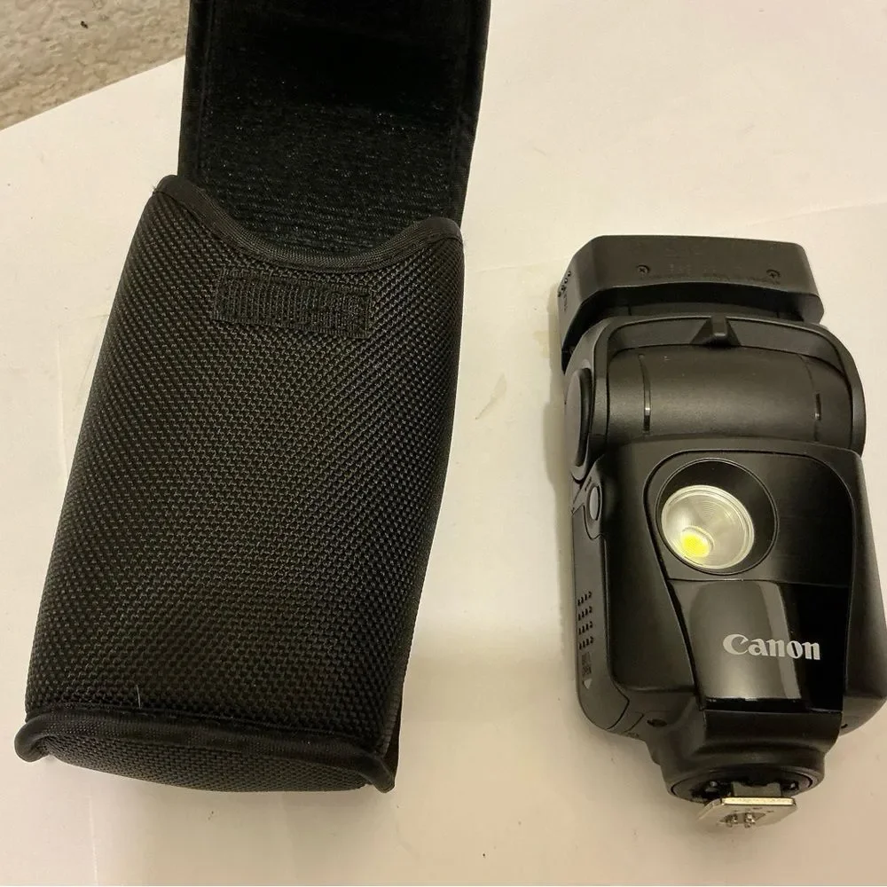 Canon Speedlite 320EX Flash - Black